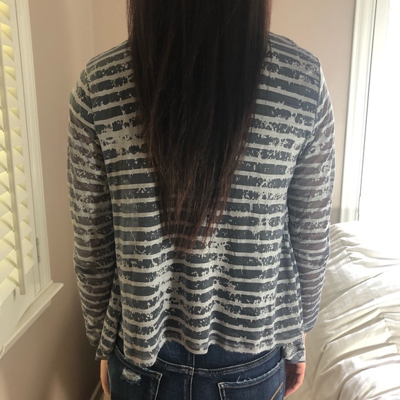 2 LEFT XS & S Gray & Black Striped Cardigan - Picture 3 of 5